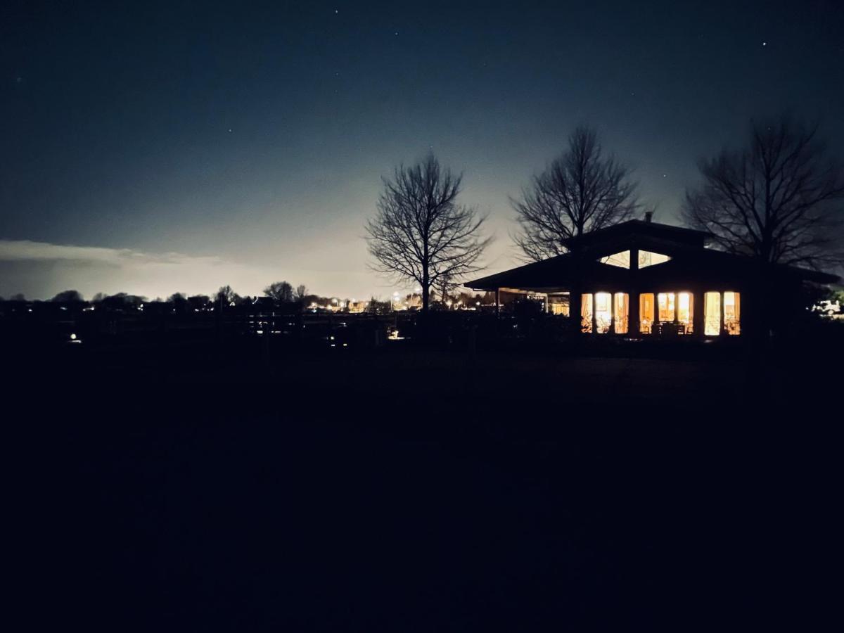 Hestar Husid, Het Luxe Paardenhuis Holiday home